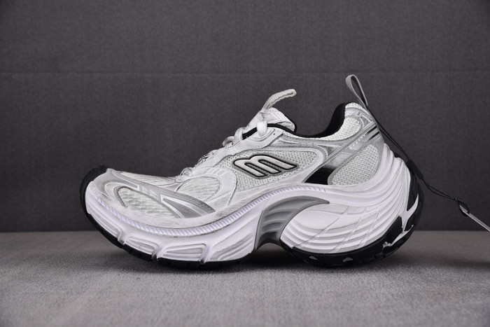 BALENCIAGA 02