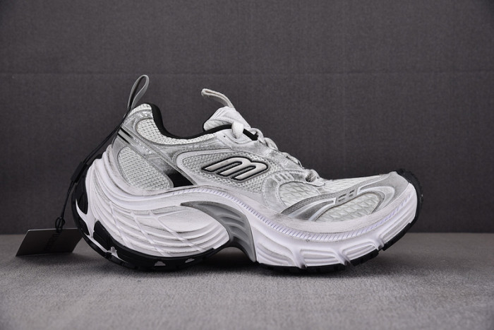 BALENCIAGA 02