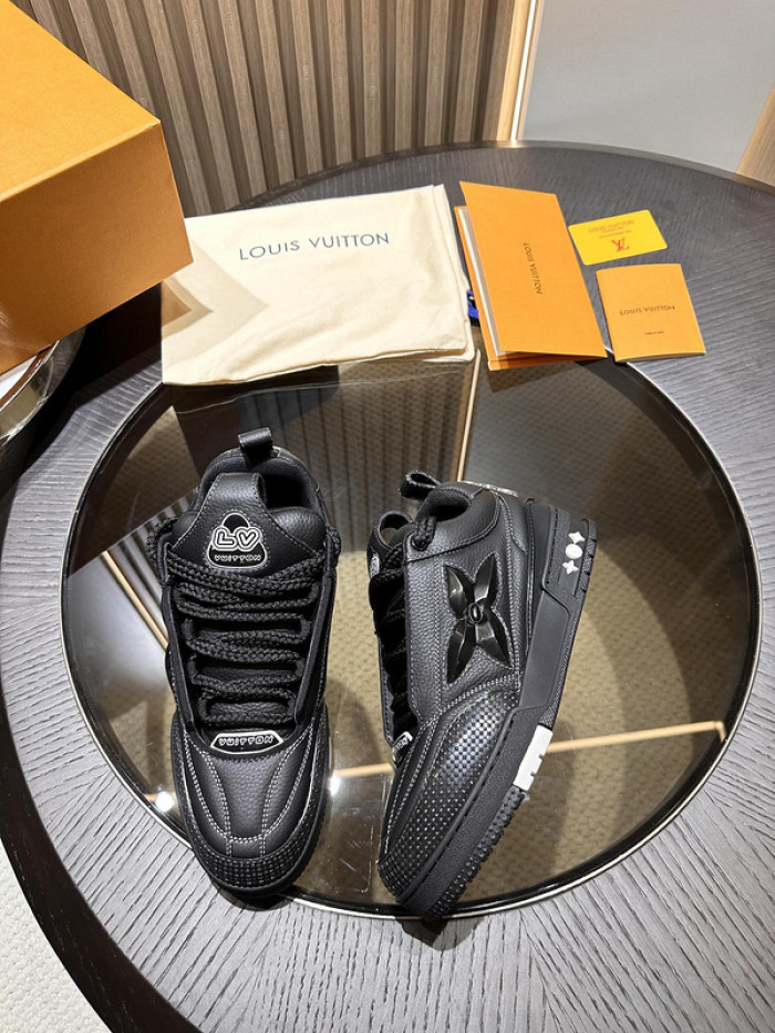 LV snekaers 204