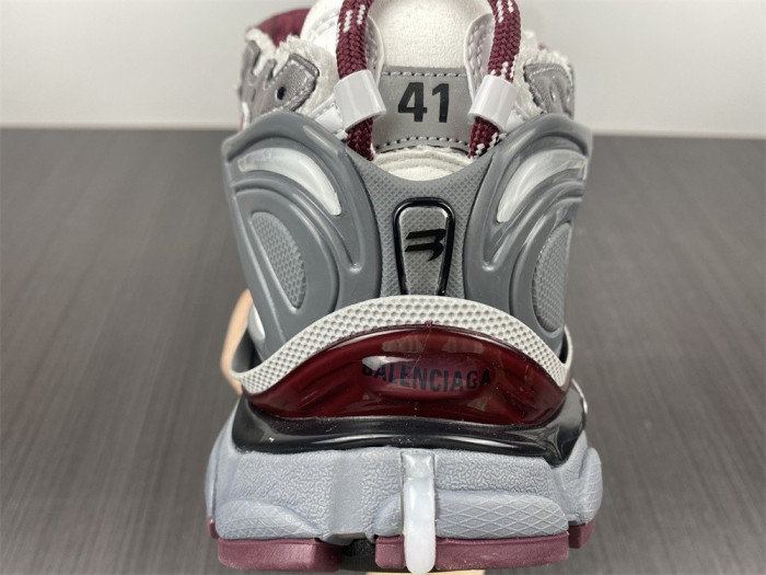 SNEAKER RUNNER 23