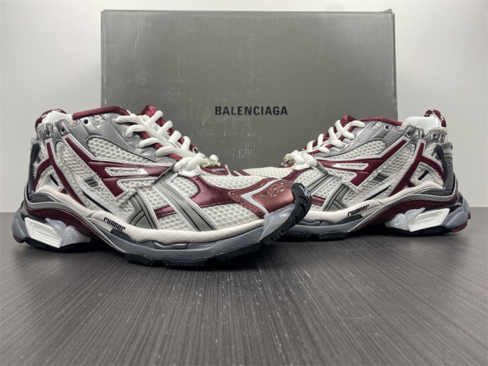 SNEAKER RUNNER 23