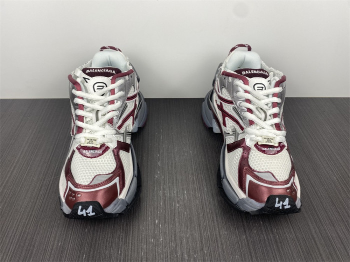 SNEAKER RUNNER 23