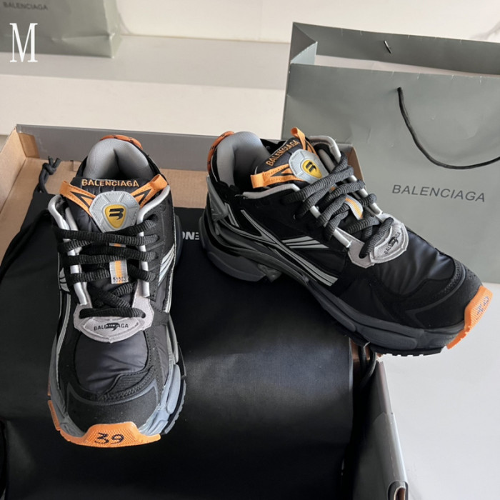 SNEAKER RUNNER 37
