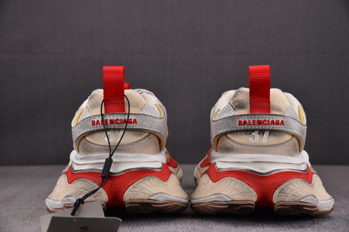 BALENCIAGA 27