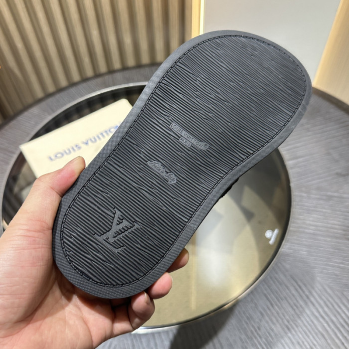 L&V sandal31