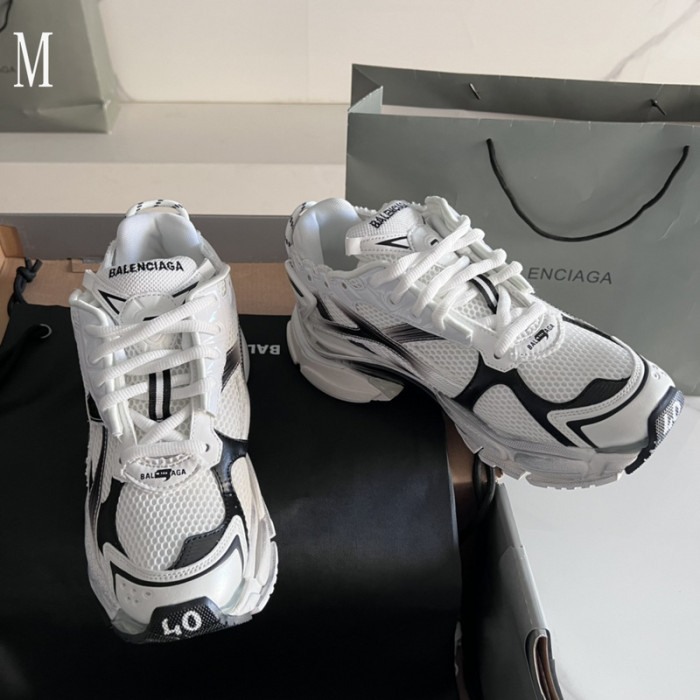 SNEAKER RUNNER 38