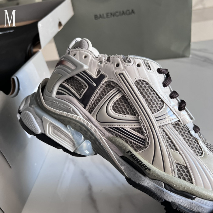 SNEAKER RUNNER 39