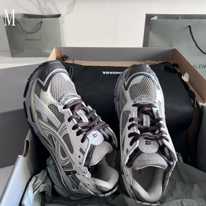 SNEAKER RUNNER 39
