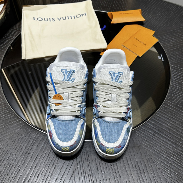 LV snekaers 133