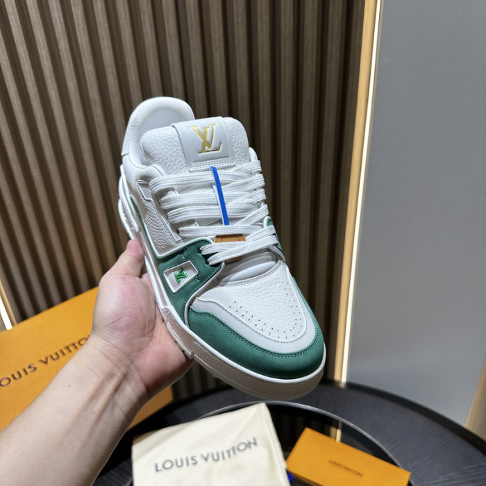 LV snekaers 155