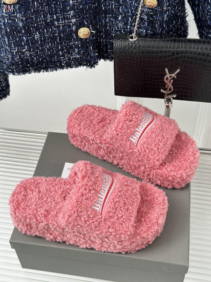 Balenciaga Sandal 23