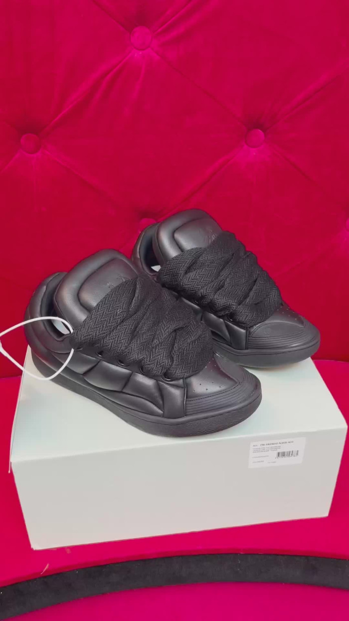 Lanvin -64
