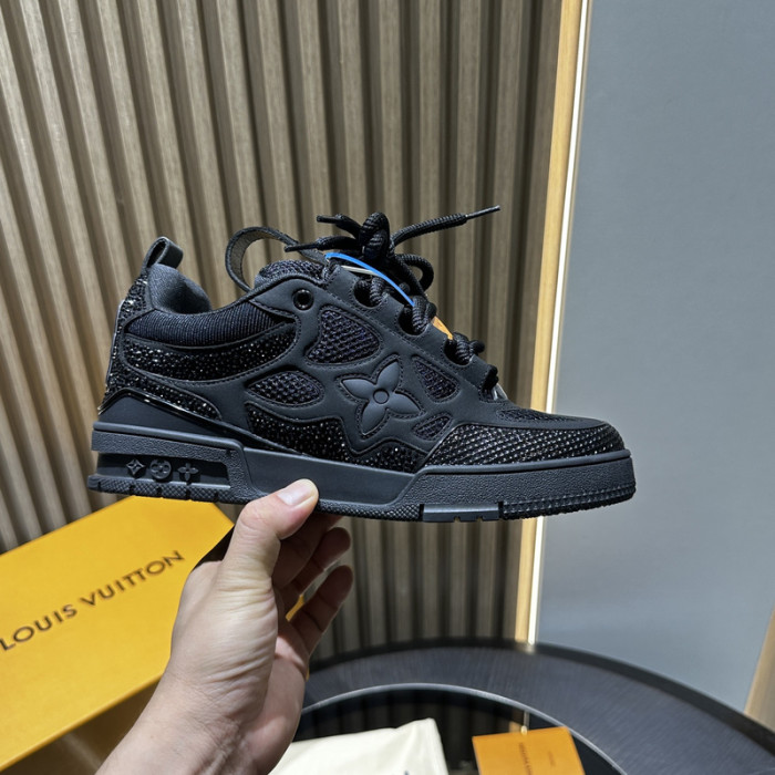 LV snekaers 154