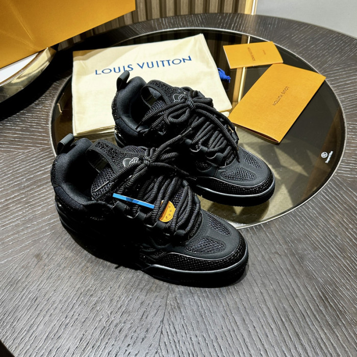 LV snekaers 154