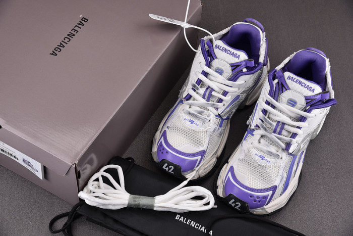 BALENCIAGA 21