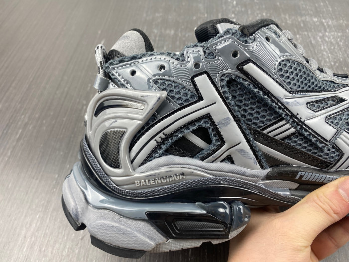SNEAKER RUNNER 34