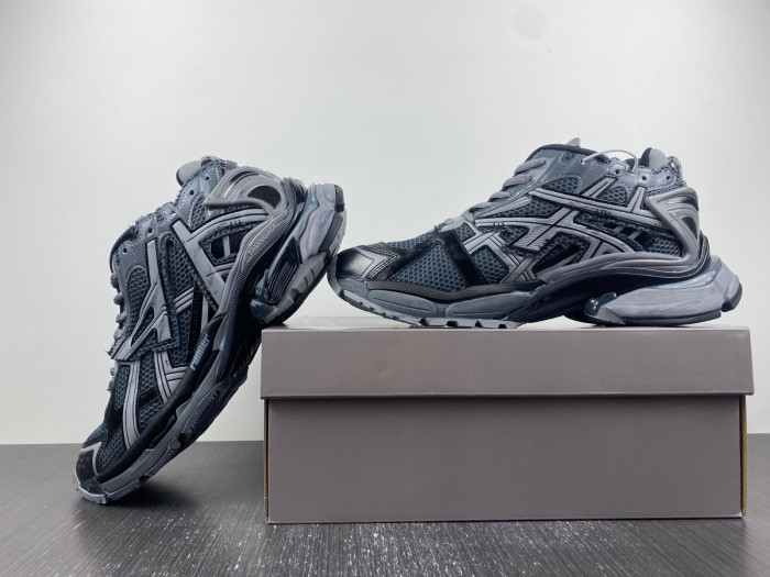 SNEAKER RUNNER 34