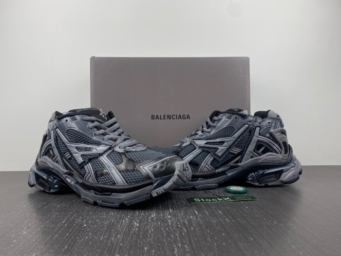 SNEAKER RUNNER 34