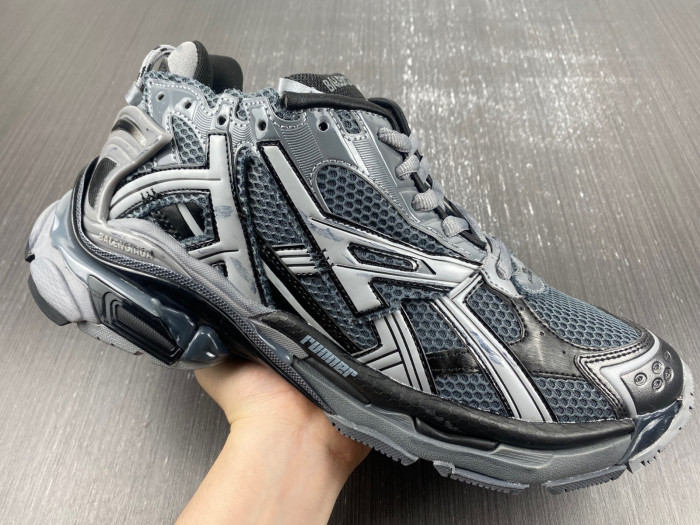 SNEAKER RUNNER 34