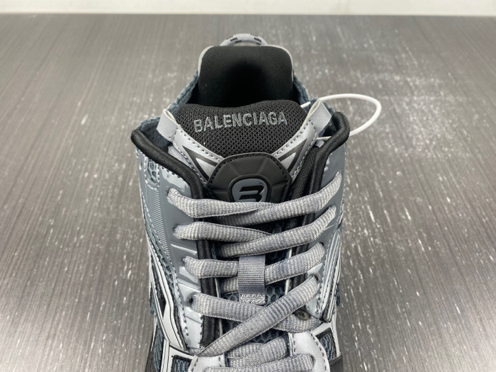 SNEAKER RUNNER 34