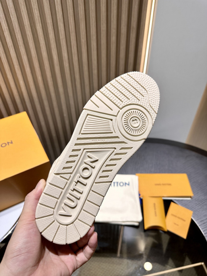 LV snekaers 186