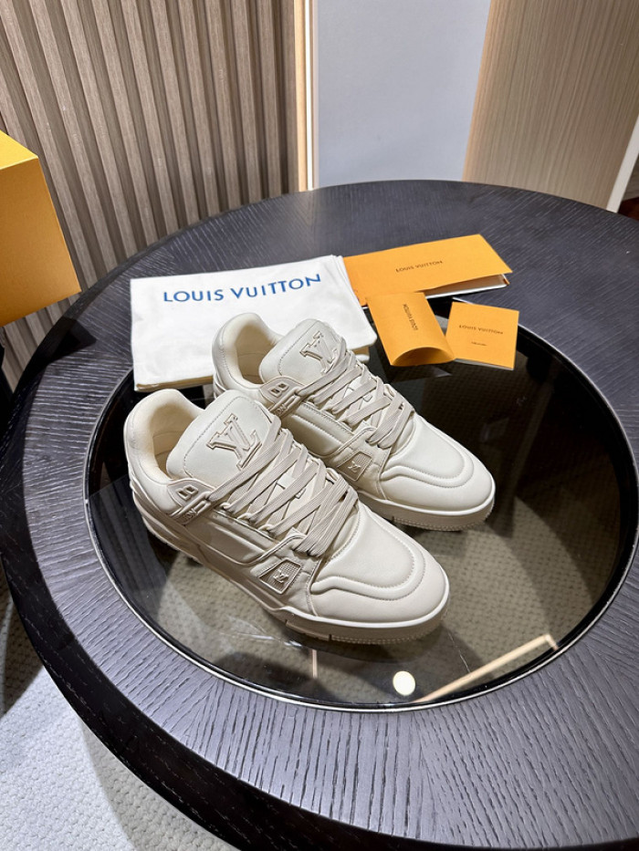 LV snekaers 186