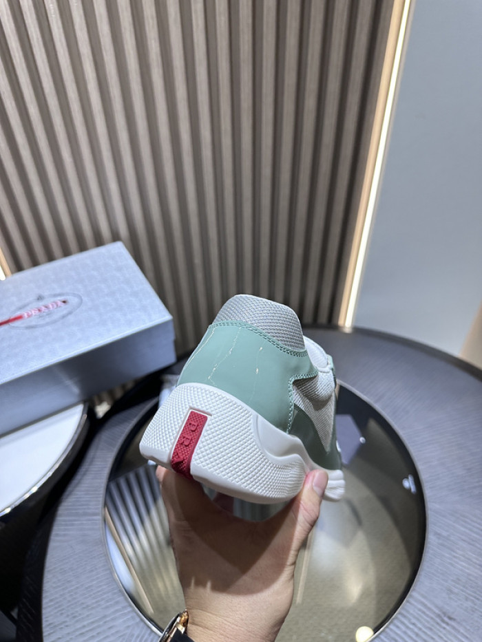 Prada 43