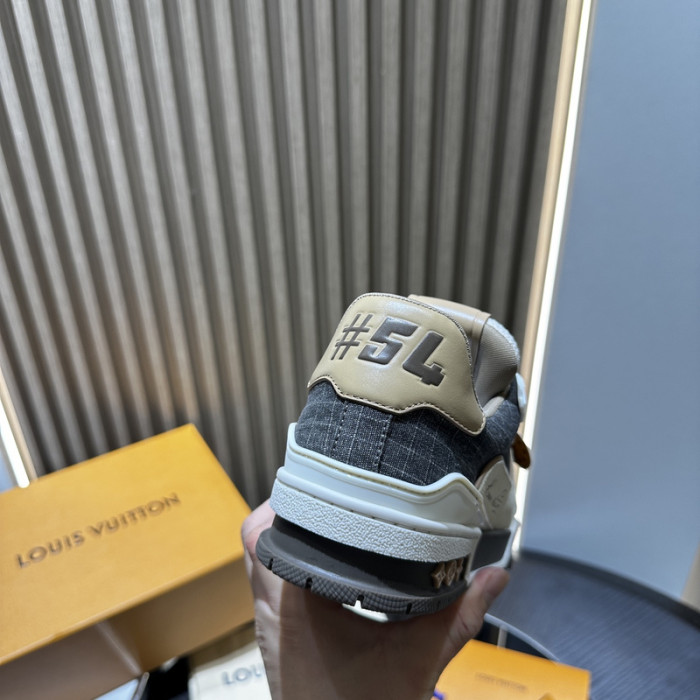 LV snekaers 168