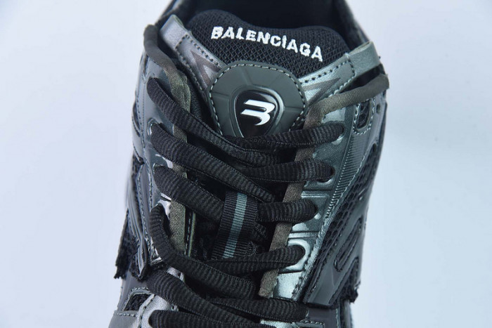 SNEAKER RUNNER 04