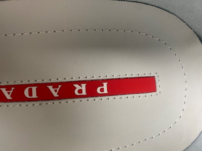 Prada 71