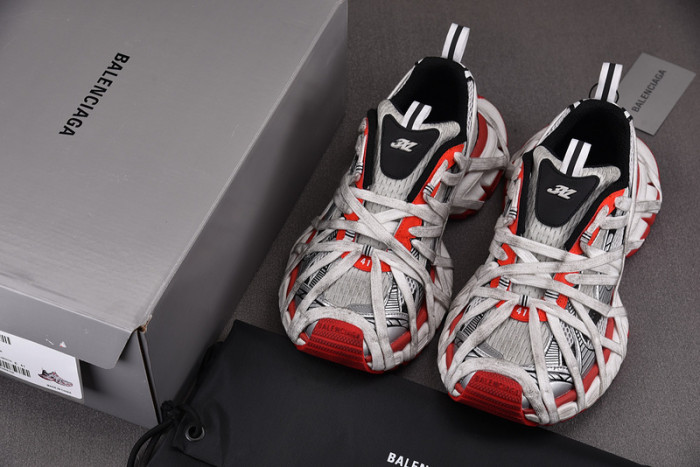 BALENCIAGA 3XL 48
