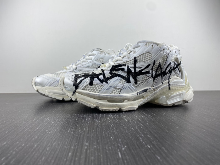 SNEAKER RUNNER 03