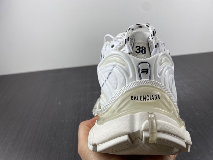 SNEAKER RUNNER 03