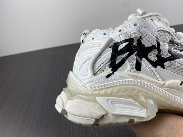 SNEAKER RUNNER 03