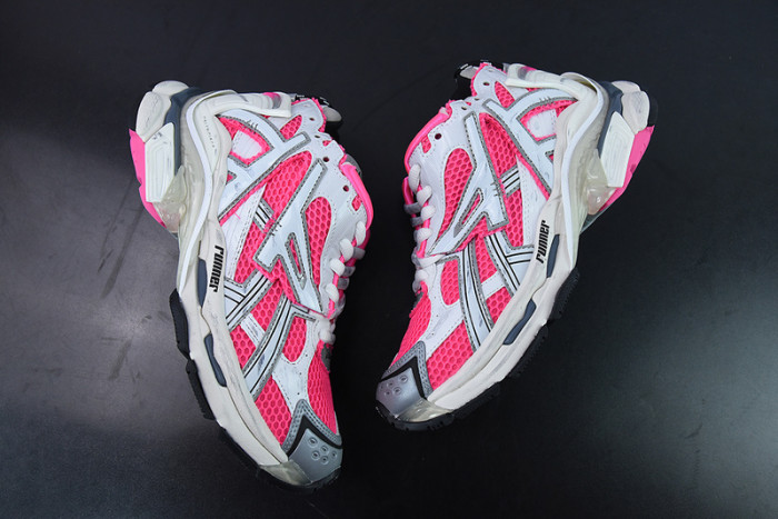 SNEAKER RUNNER 17