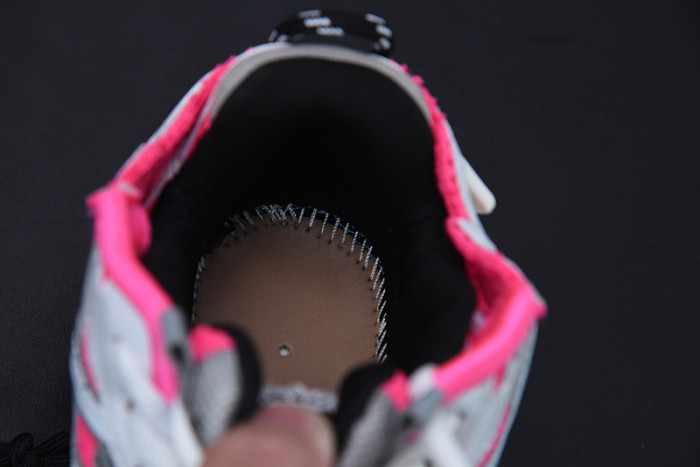 SNEAKER RUNNER 17