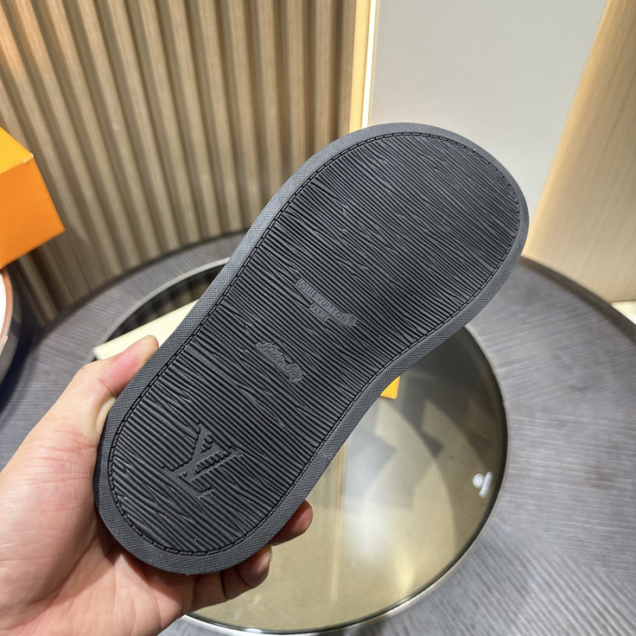 L&V sandal35