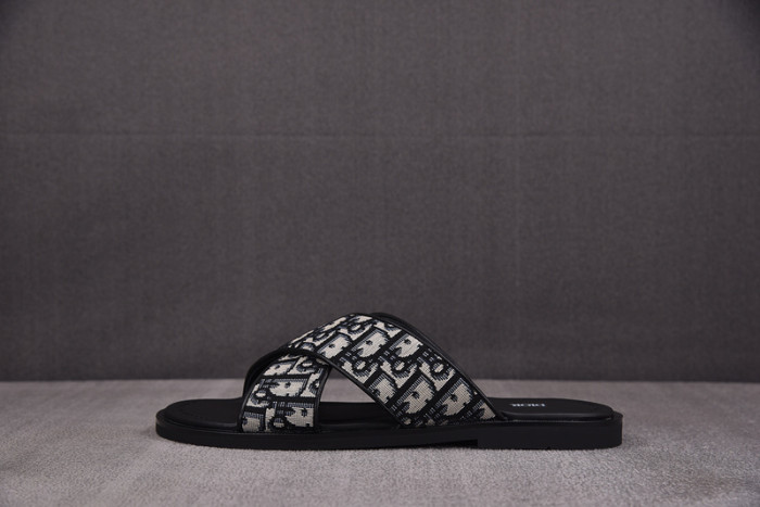 DIOR SANDAL 08