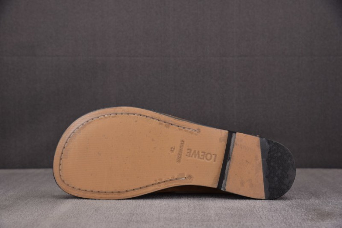 Loewe - 11