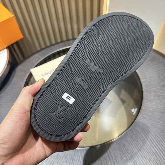 L&V sandal33