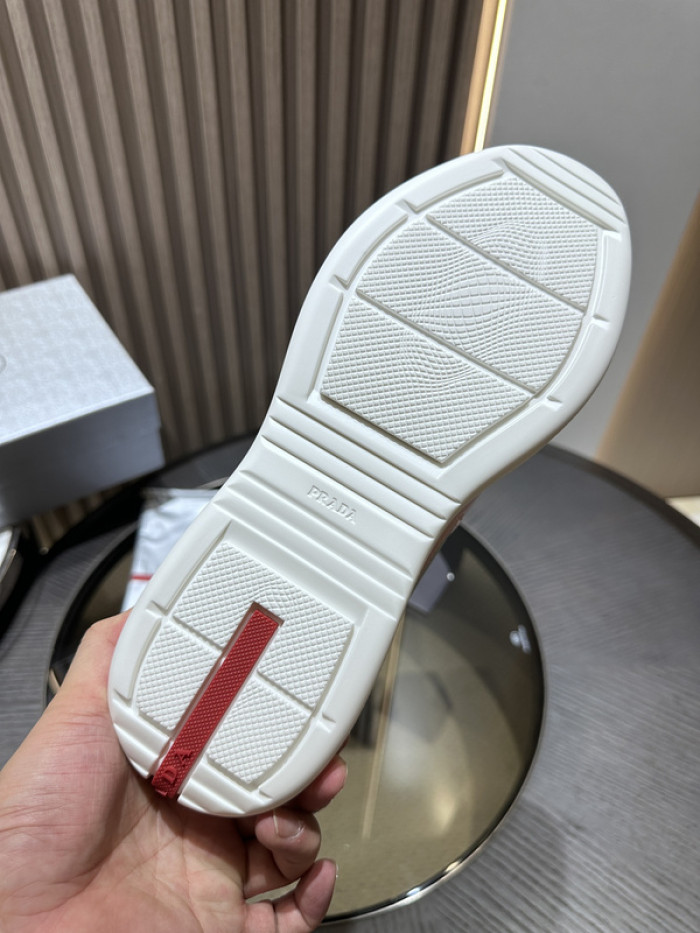 Prada 44