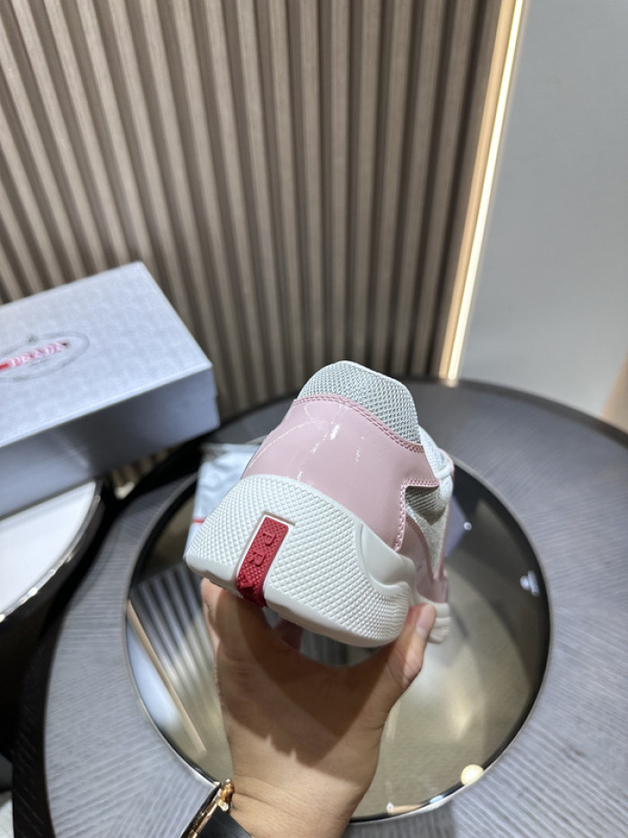 Prada 44