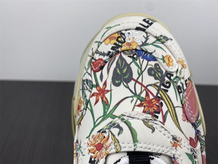 SNEAKER -202207136