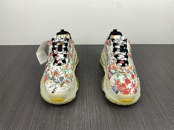 SNEAKER -202207136