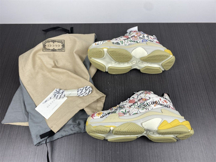 SNEAKER -202207136