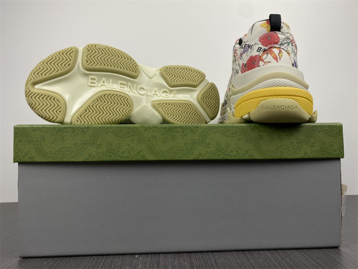 SNEAKER -202207136