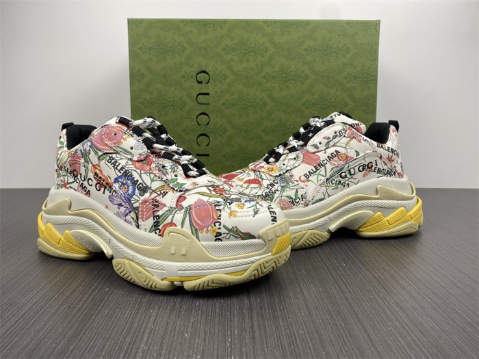 SNEAKER -202207136