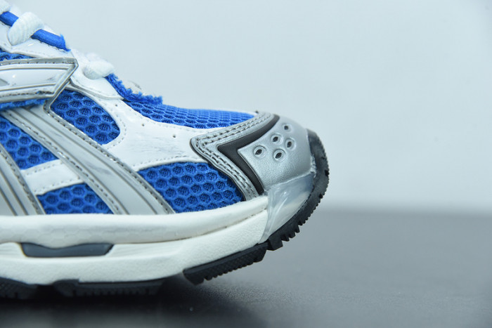 SNEAKER RUNNER 18