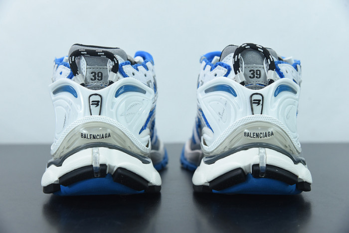 SNEAKER RUNNER 18