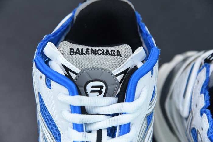SNEAKER RUNNER 18